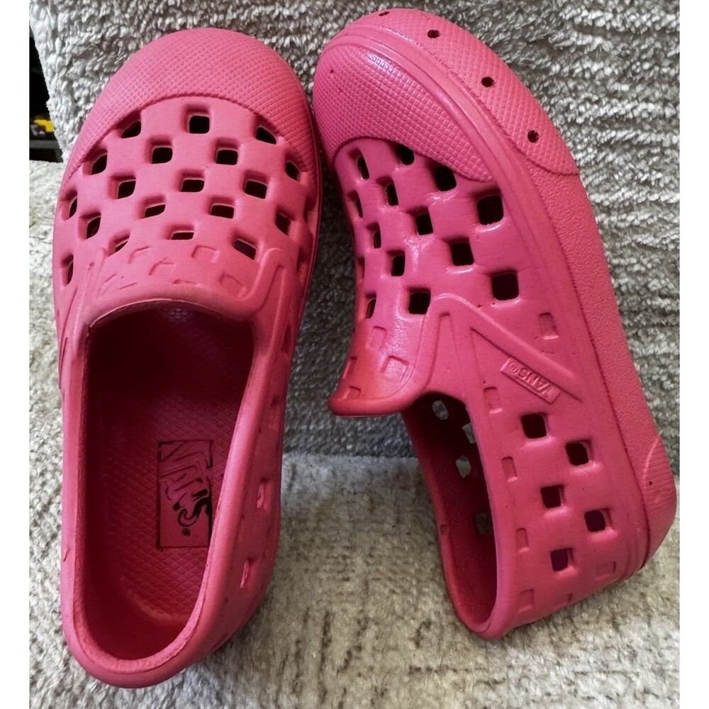 EUC Vans Toddler Girls SLIP ON TREK Water Shoes (Pink) Size 8